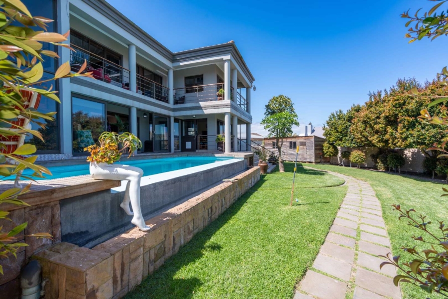 4 Bedroom Property for Sale in Myburgh Park Fase 2 Western Cape